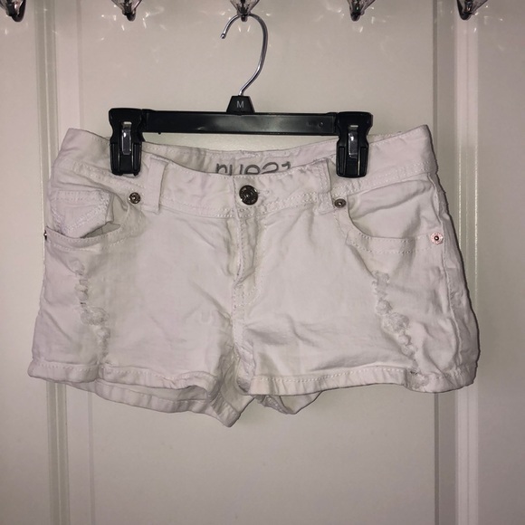 Ripped White Jean Shorts - Picture 1 of 1